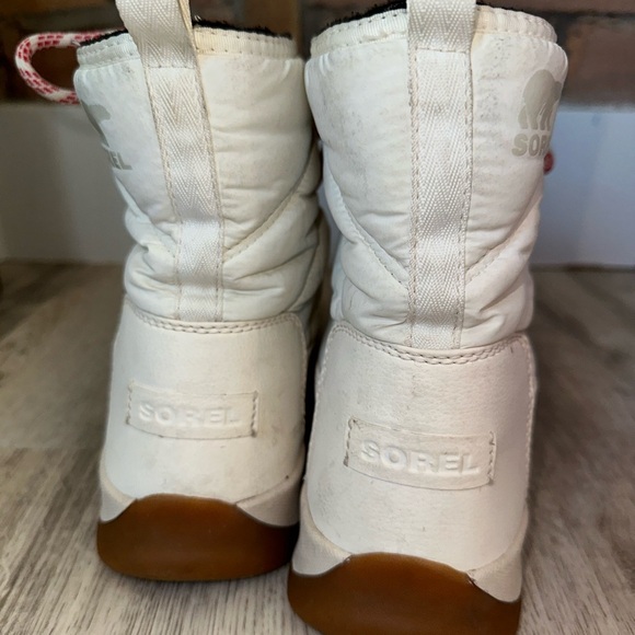 Sorel Women's White Winter Boots - Picture 2 of 7